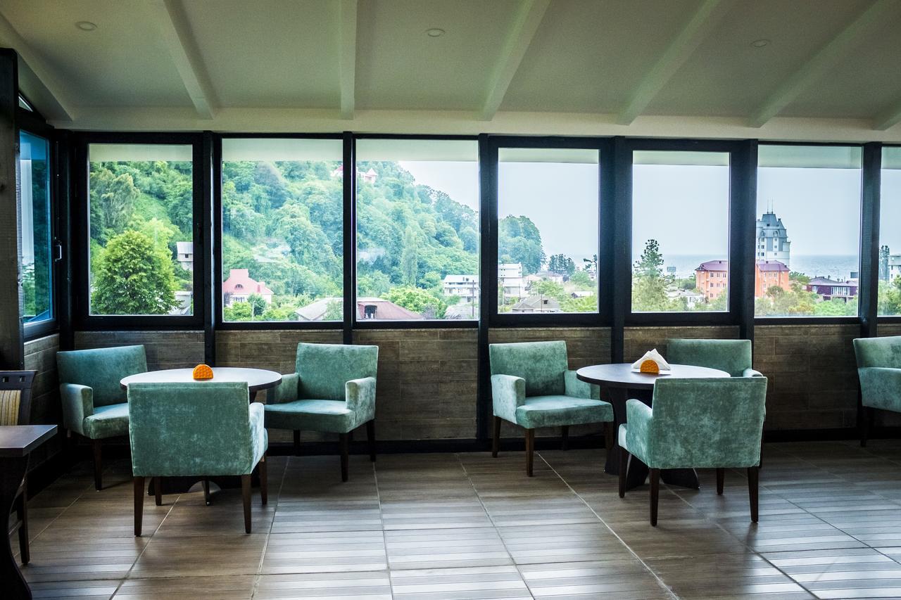 Orange Hotel Гонио Екстериор снимка