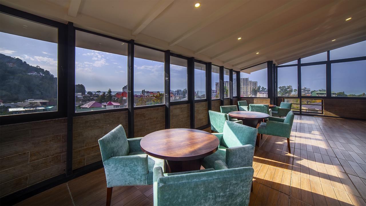 Orange Hotel Гонио Екстериор снимка